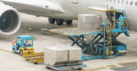 Pengiriman Kargo Jasa Ekspedisi Cargo di Indonesia via Udara